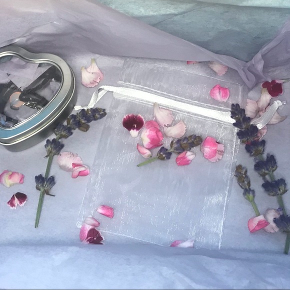 MOONSTONE ZODIAC NECKLACE— FIRE 🔥 - Picture 5 of 7